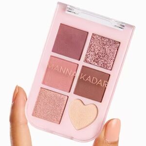 NWT Manna Kadar Pink Mirage Eyeshadow Palette